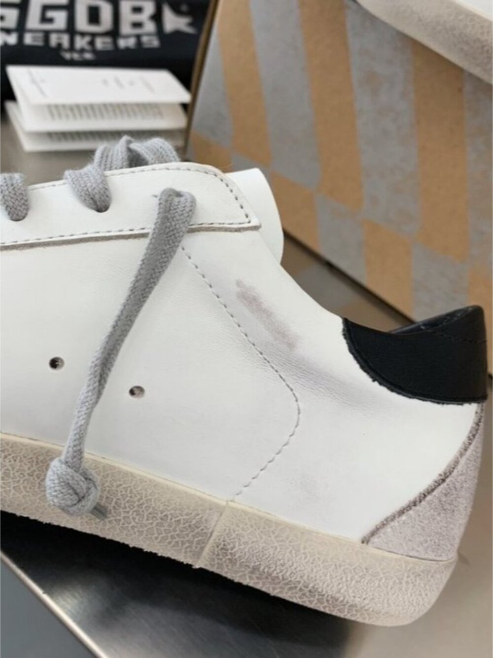 Golden Goose White Leather Sneakers with Grey Star and Black Collar - Picture 5 of 5